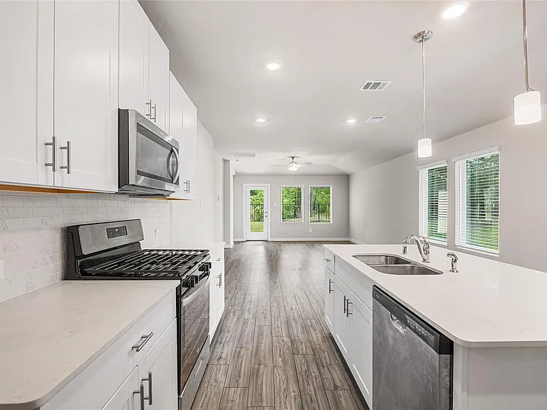 7002 Lauren Oak Dr — Photo 9