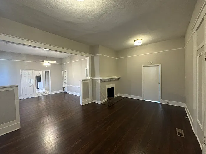 2 bed, 1.5 bath, 1300 sqft, $1,495 — Photo 2