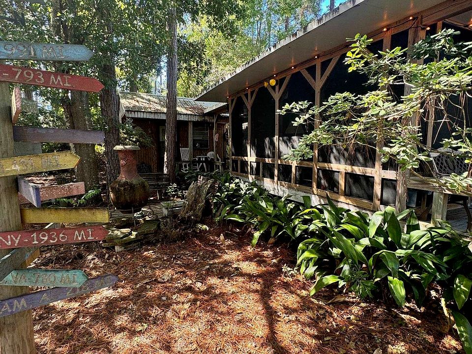 1st image of 112 Horn Dr