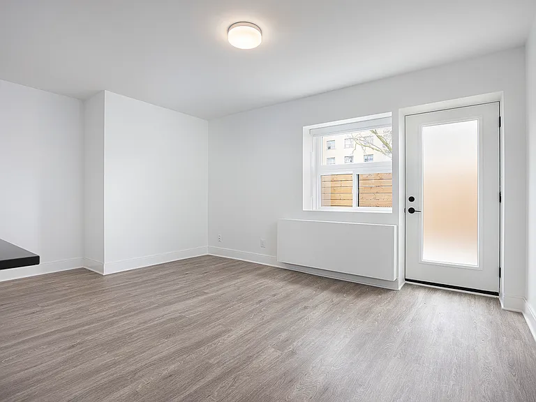 67 Parkwoods Village Dr — Photo 17