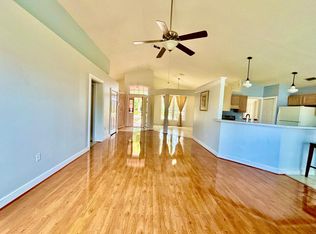 9905 Cristina Dr, Riverview, FL 33569