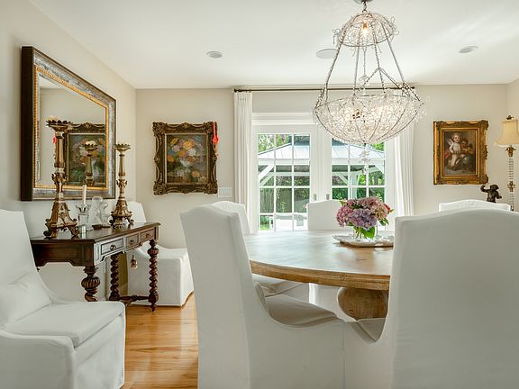5th image of 4 Golf View Dr