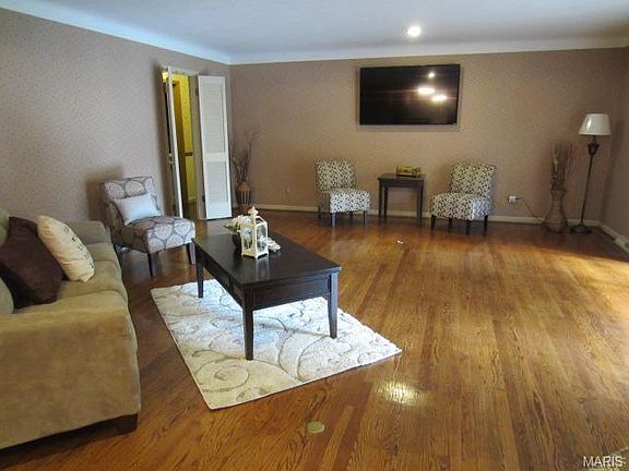 2nd image of 9041 Fernald Dr