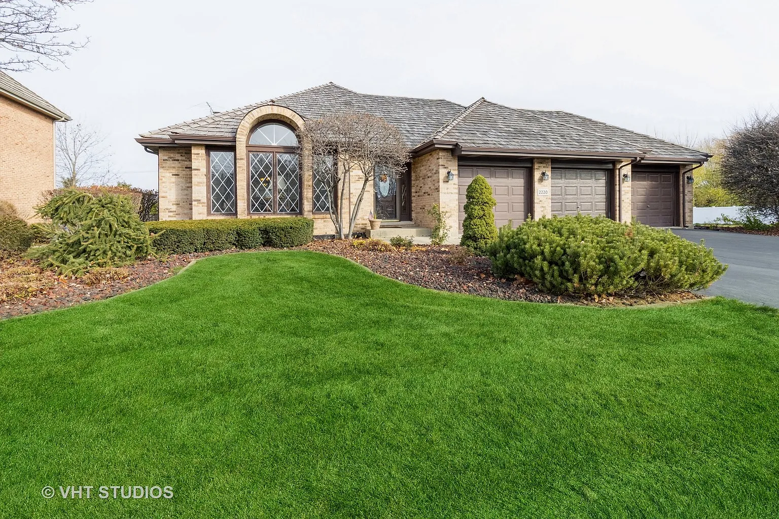 2220 Dunmore Dr photo 1