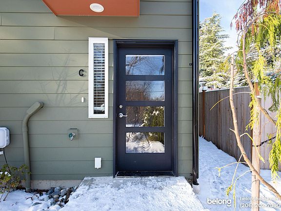 5th image of 14920 Manor Way #C