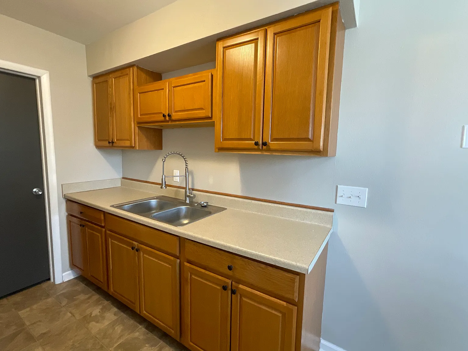 1 bed, 775 sqft, $925 — Photo 4