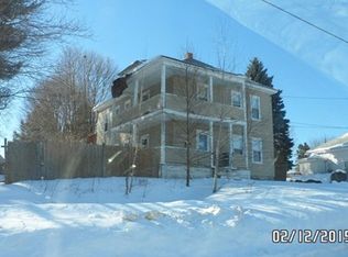 24 Bates Rd, Gardner, MA 01440