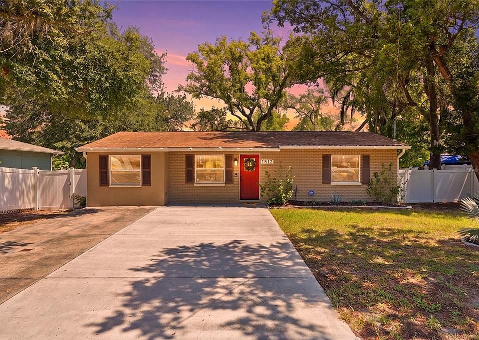 1st image of 1512 E HANNA AVENUE
