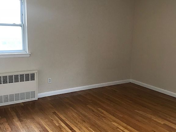 4th image of 21911 46th Ave #2FL