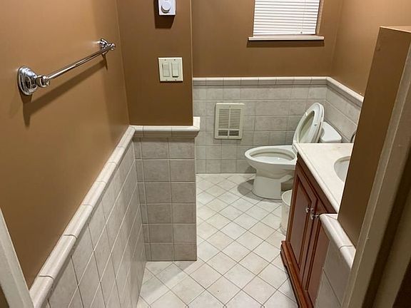 4th image of 40-54 68th St #1