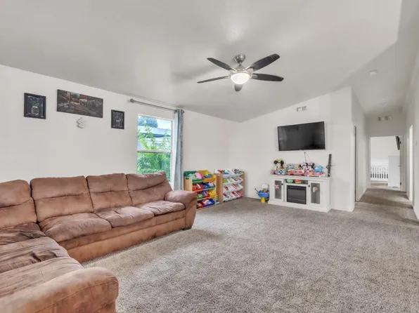 4130 Vicksburg Ln #179, North Highlands, CA 95660