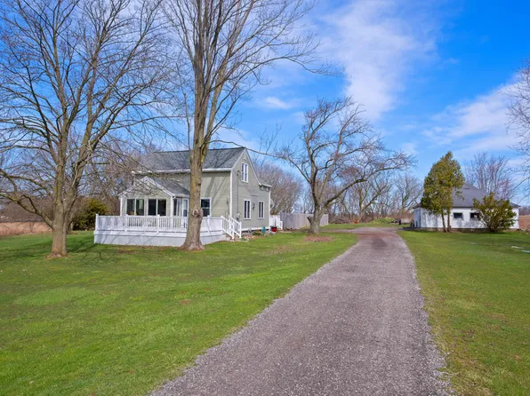 6675 Byron Rd, Zeeland, MI 49464