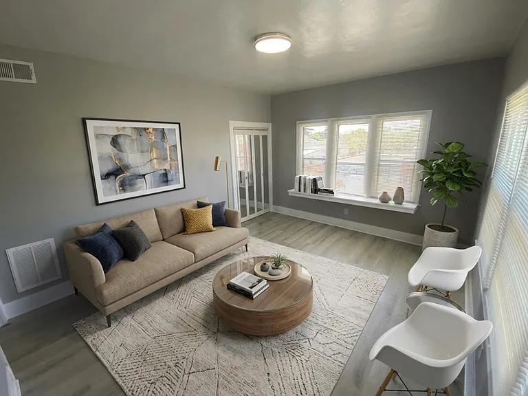 5918 Genoa St #8 — Photo 9
