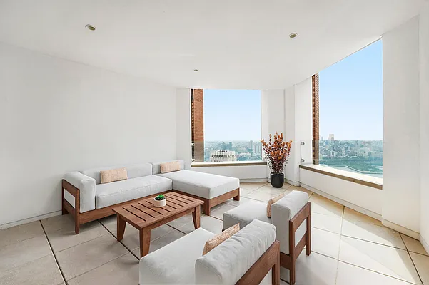 Living room, photo 1