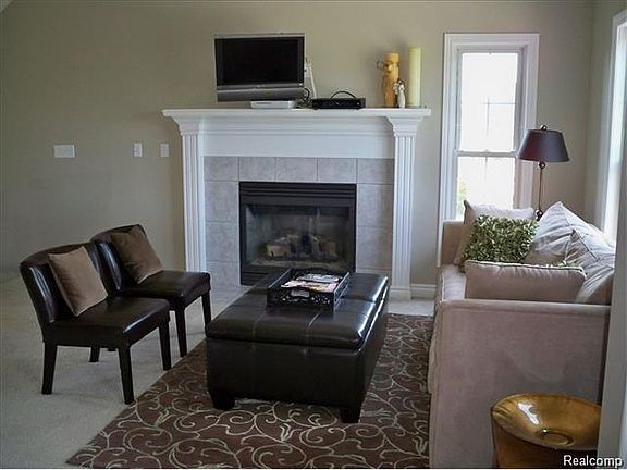 4th image of 45743 Graystone Ln