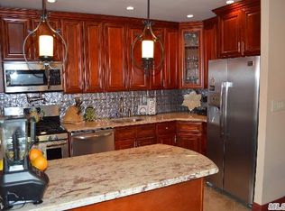 9115 153rd Ave, Howard Beach, NY 11414