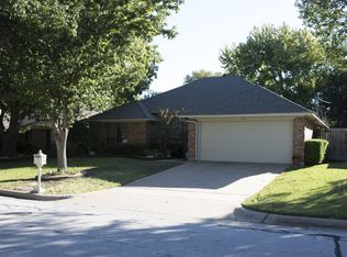 6921 Weatherwood Rd, Fort Worth, TX 76133