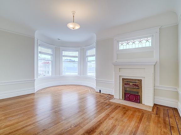 3rd image of 144 Hugo St #6