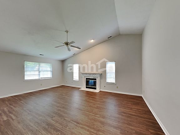 5th image of 647 Clydesdale Ln