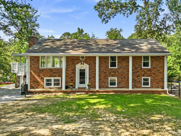 809 Hollywood Blvd, Crownsville, MD 21032