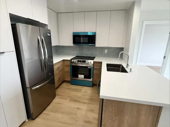 3020 Cowley Way APT 207, San Diego, CA 92117