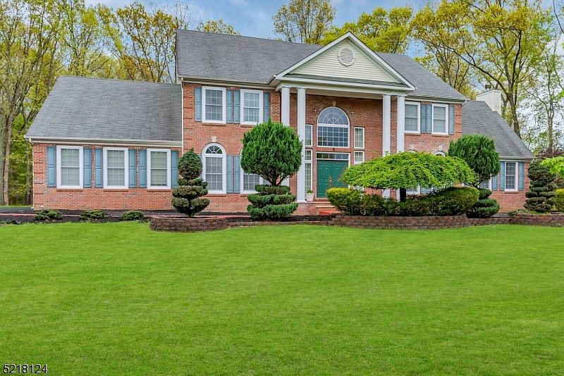 8 Risa Benjamin Way, Freehold, NJ 07728 Zillow