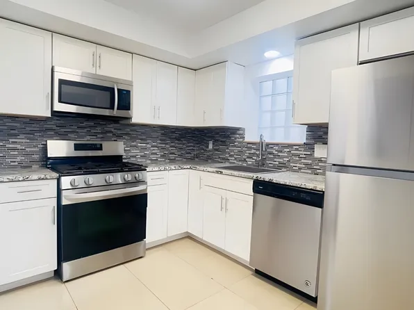 1776 E 12th St Floor 1, Brooklyn, NY 11229