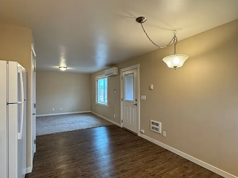 2225 N Airport Rd — Photo 19