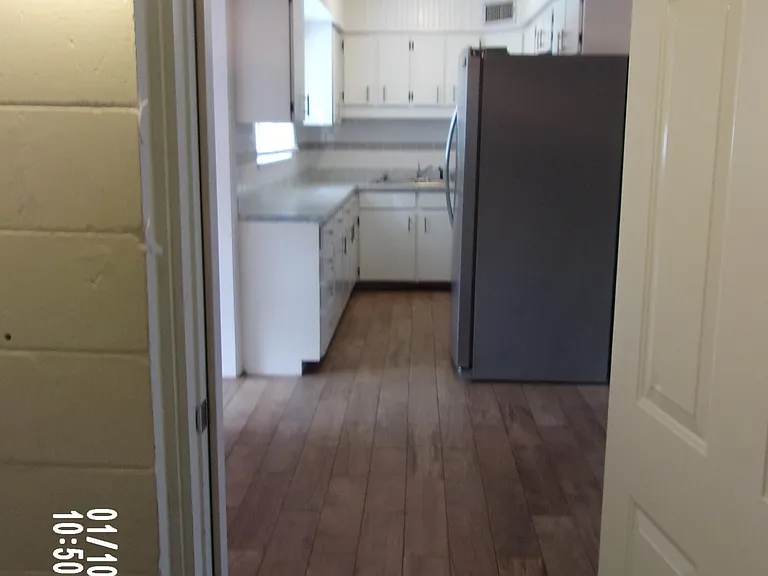 1105 Myrtle Ln — Photo 8