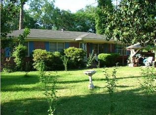 1105 E Roosevelt Ave, Albany, GA 31705