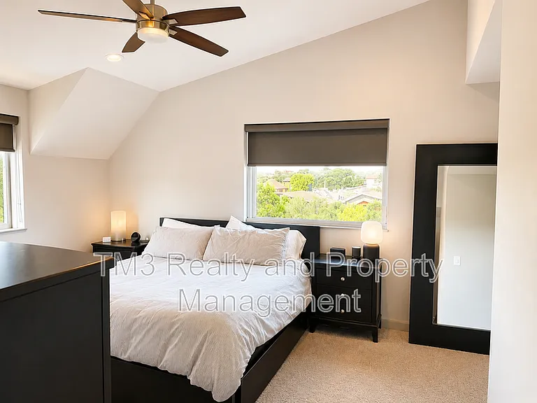 2436 Forest Ave — Photo 26