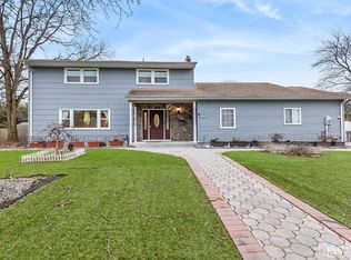 7 Wick Rd, East Brunswick, NJ 08816