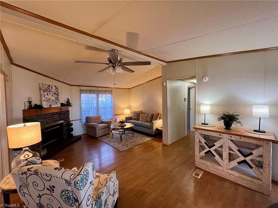 1st image of 196 Guilford Rd