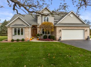 1230 Point O Woods Dr, Twin Lakes, WI 53181