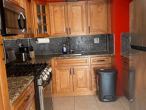 5th image of 3031 W Missionwood Ln