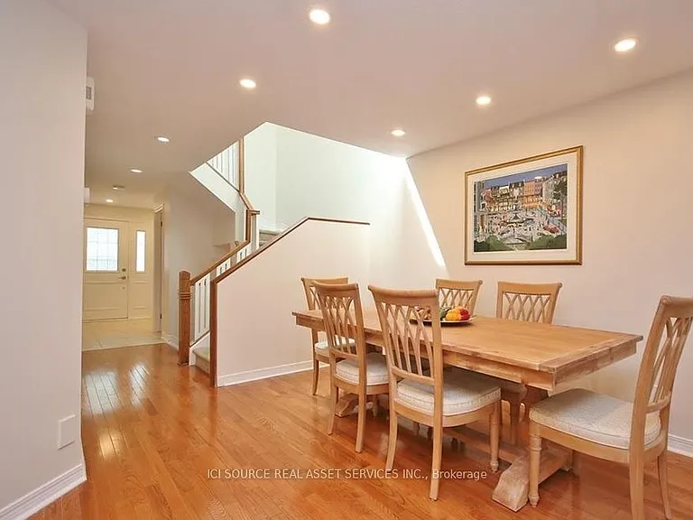 109 Dalecroft Cres — Photo 11