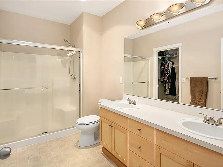 Master Bath - old