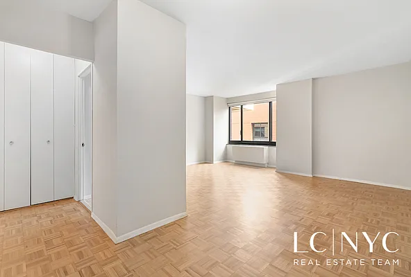 Rented by Keller Williams NYC | media 20