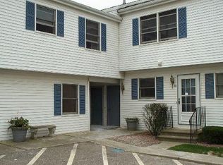 9 Commodore Commons Ct #9, Derby, CT 06418