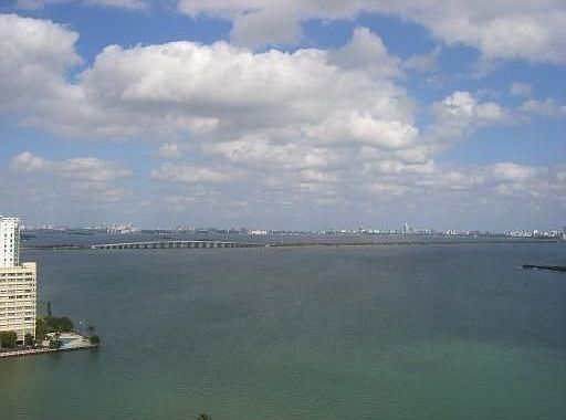 3rd image of 1800 N Bayshore Dr APT 3109