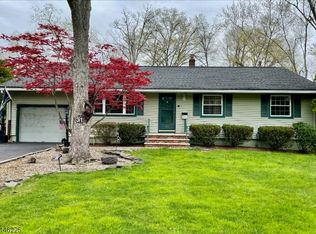 31 Brook St, Berkeley Heights, NJ 07922