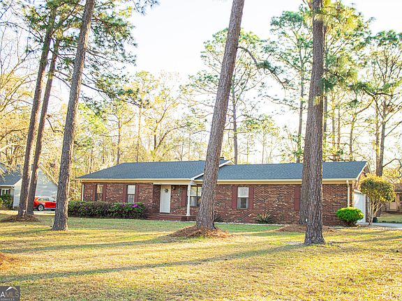 2nd image of 306 Meadowlark Cir