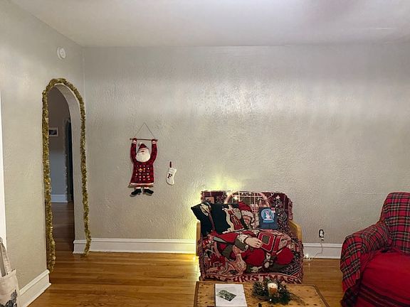 5th image of 6340 Southwood Ave #2