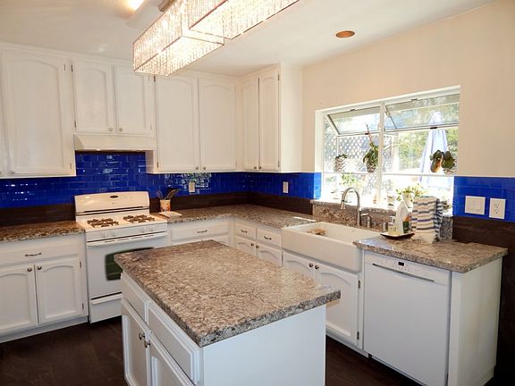 5th image of 5820 Laguna Breeze Way