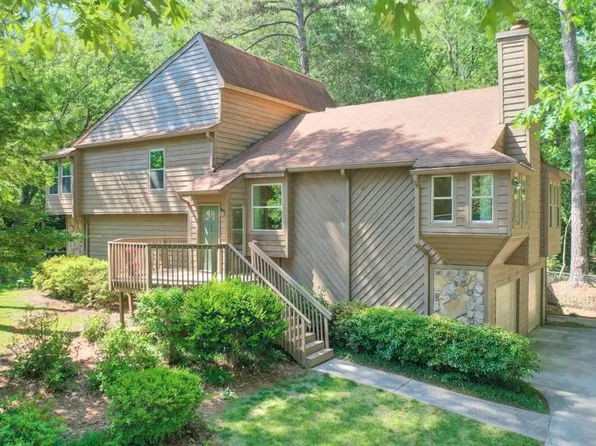 5457 Conway Dr, Marietta, GA 30068