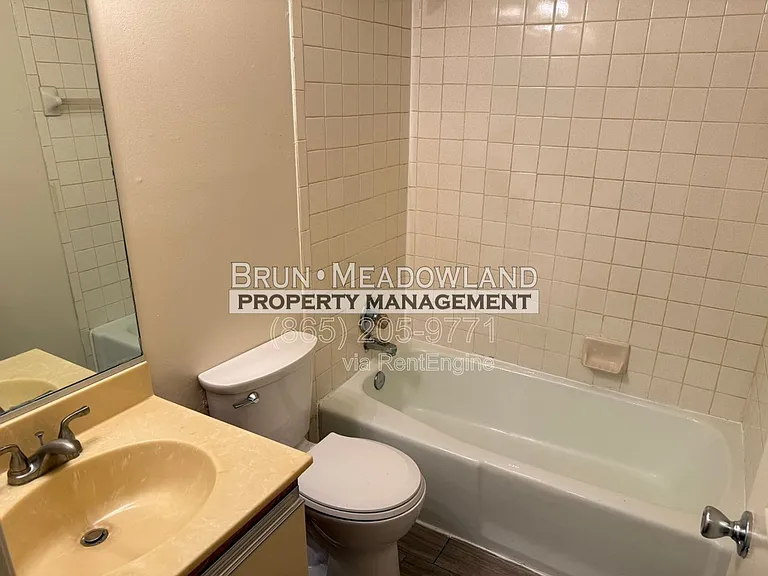 5525 Jacksboro Pike #18 — Photo 14