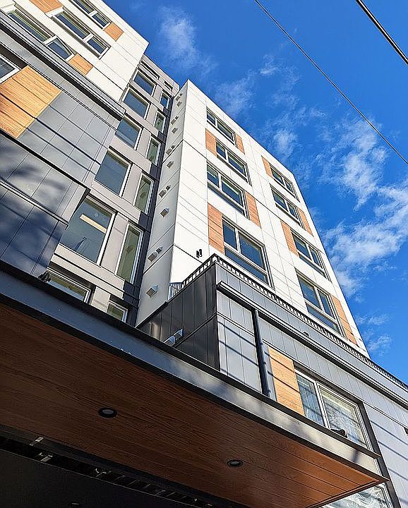 2nd image of 4048 7th Ave NE