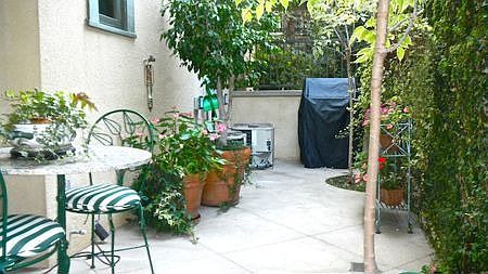 5th image of 102 Esperanza Ave