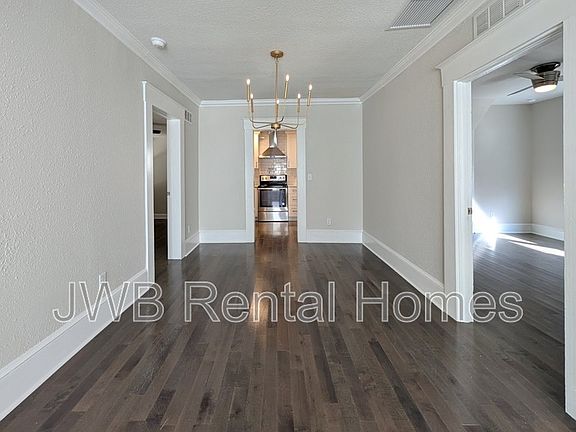 5th image of 3851 Boone Park Ave