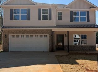 2105 Medhurst Dr, Greensboro, NC 27410